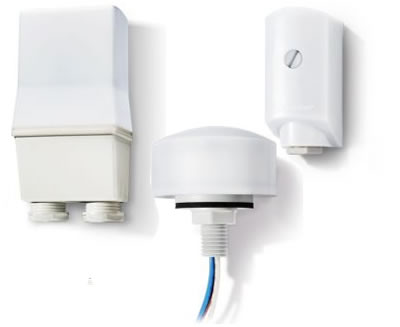 Фотореле Finder для монтажа на стену или на мачту освещения 12 - 16 A